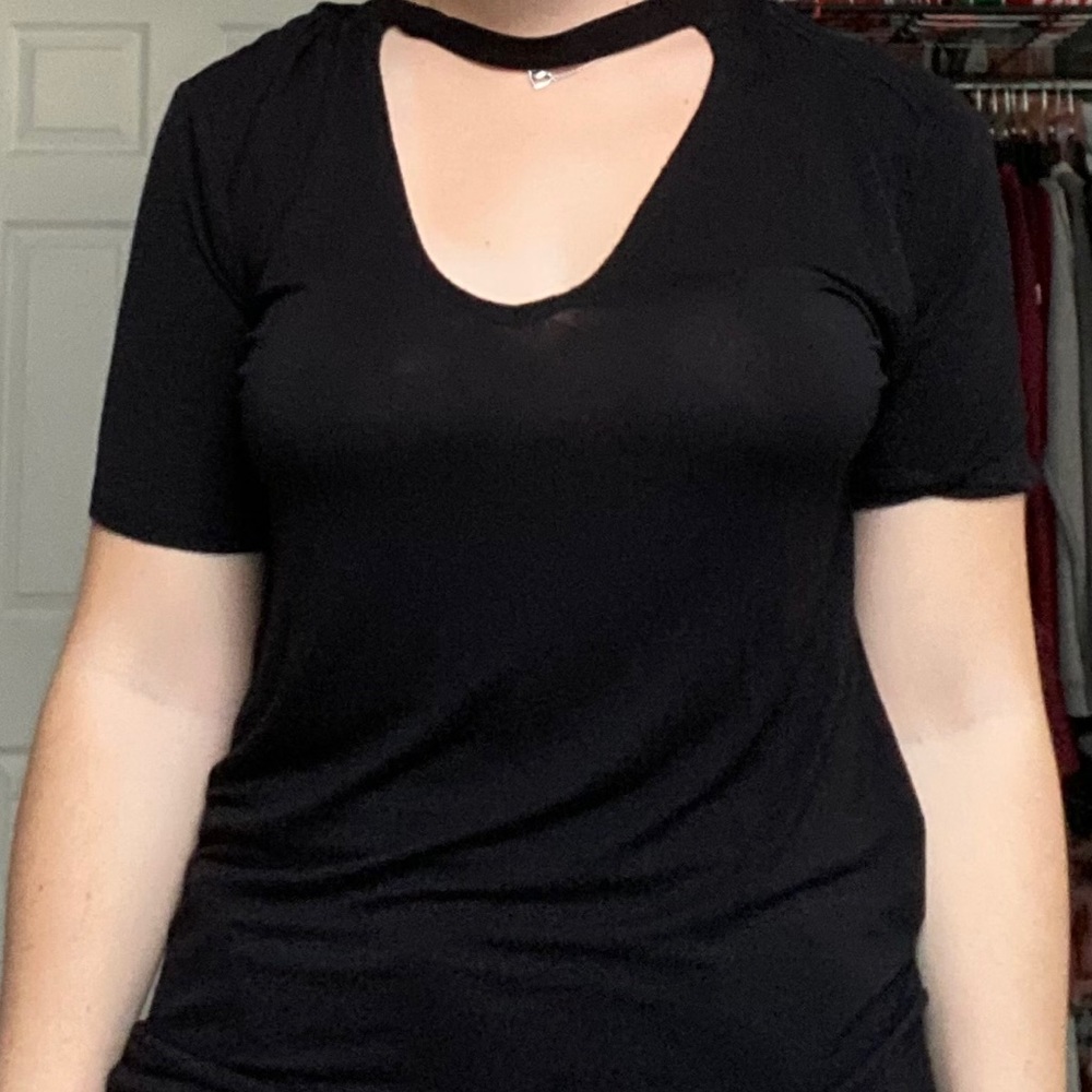 black soft t-shirt